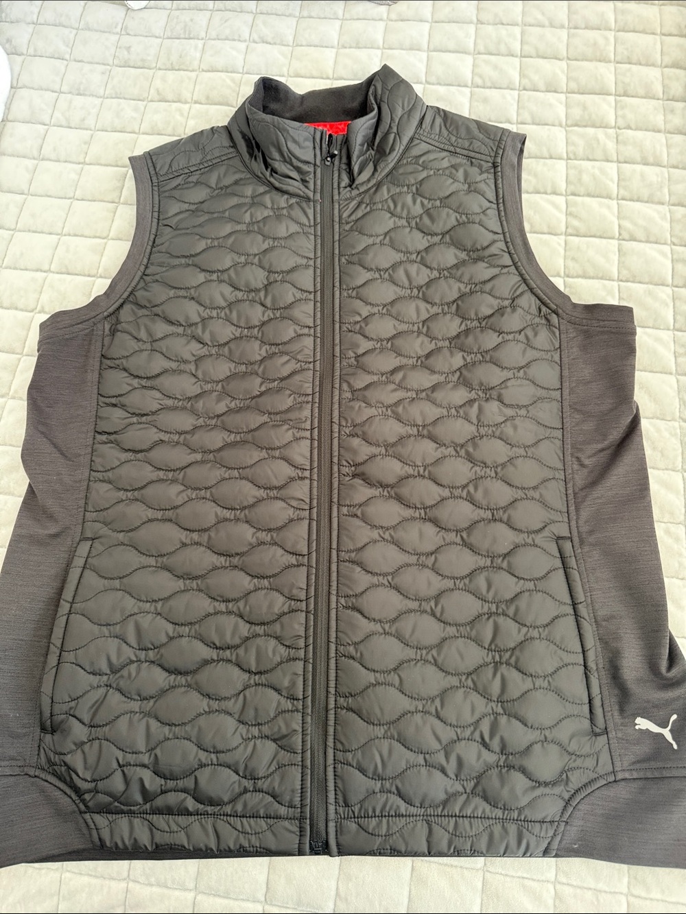 Puma Women’s Black Quilted Sleeveless Golf Vest with Stretch Side Panels